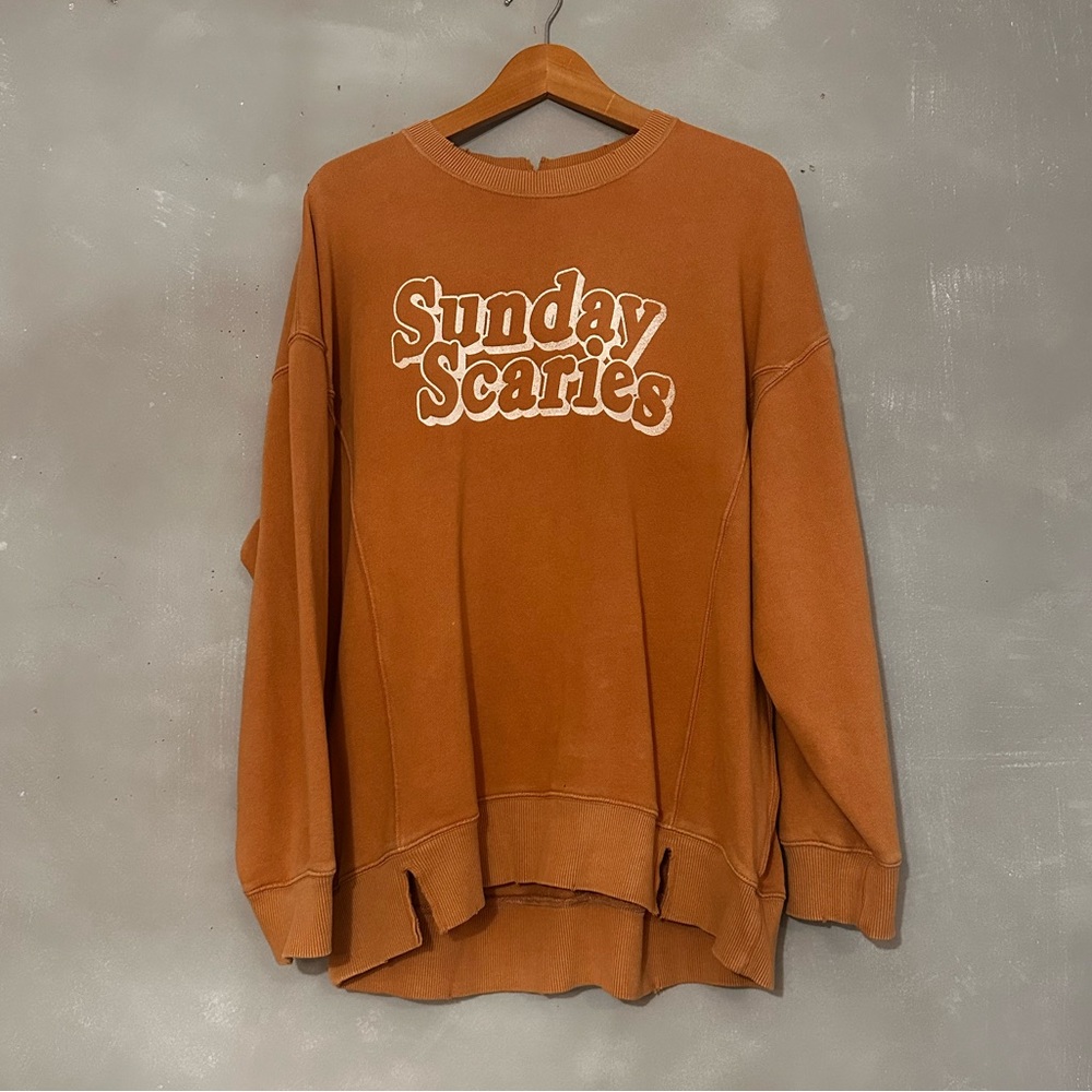 AERIE | Chill Crew neutral tan beige Graphic Sweatshirt Sunday scaries - M